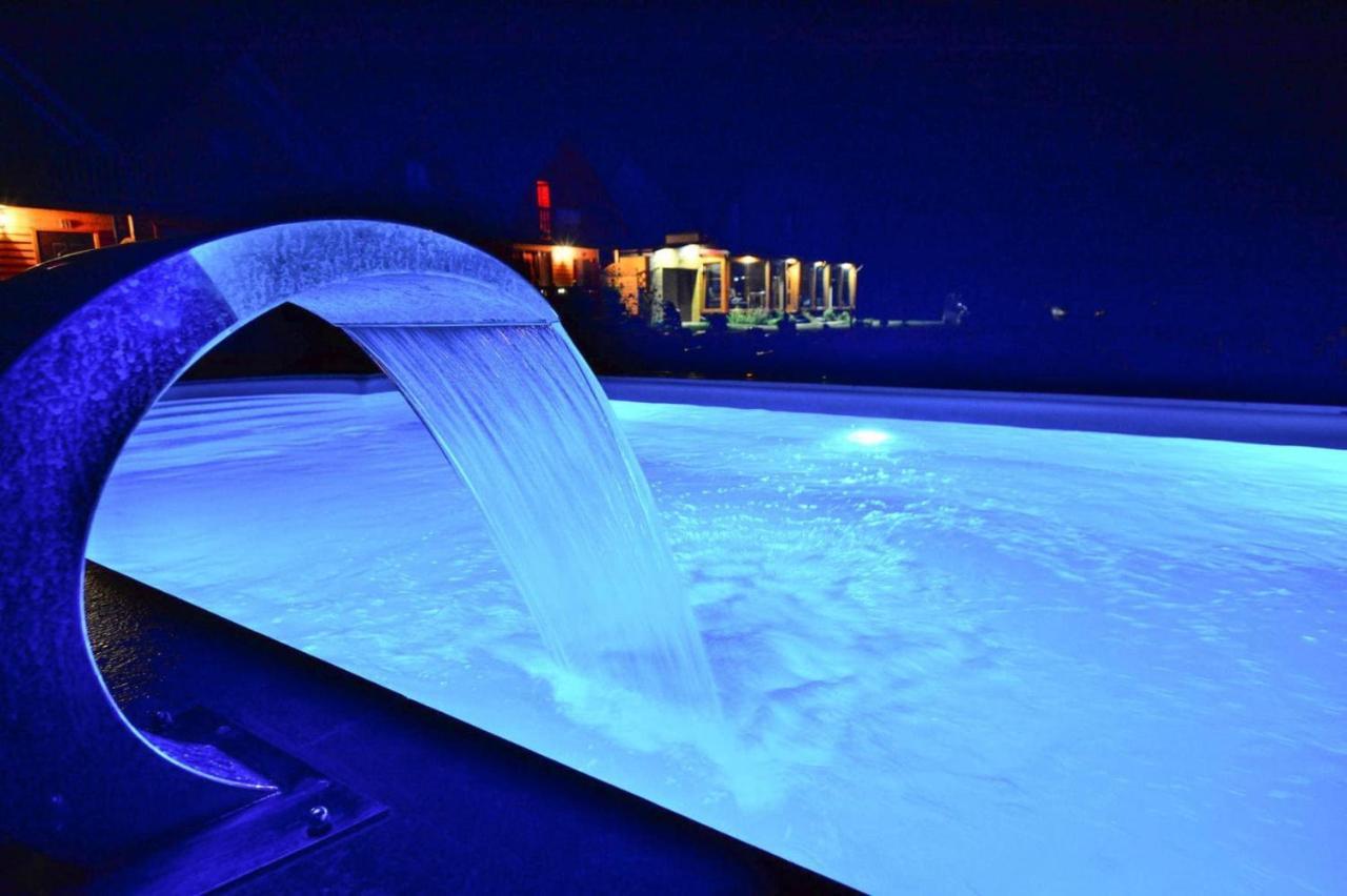 Holiday Resort With Pool, Jaroslawiec Exterior photo